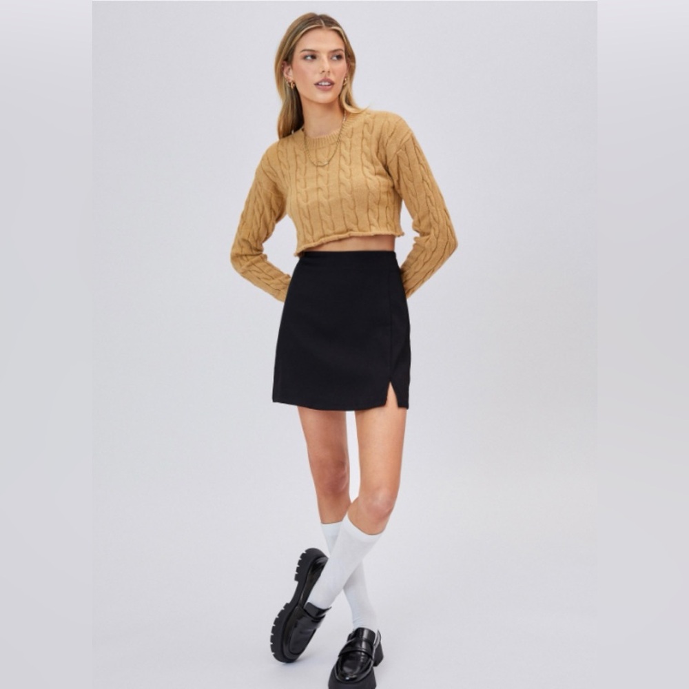 NWT Cider Texture Crewneck Crop Cable Knit Sweater Color: Camel  Size: L